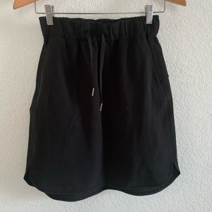 EUC Lululemon On the Fly Skirt